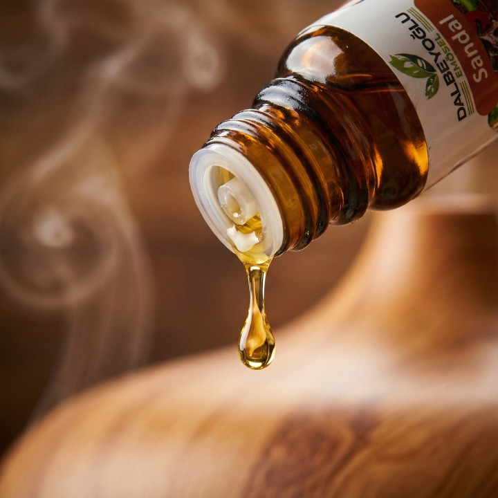 Sandal Ağacı Esansiyel Koku Yağı