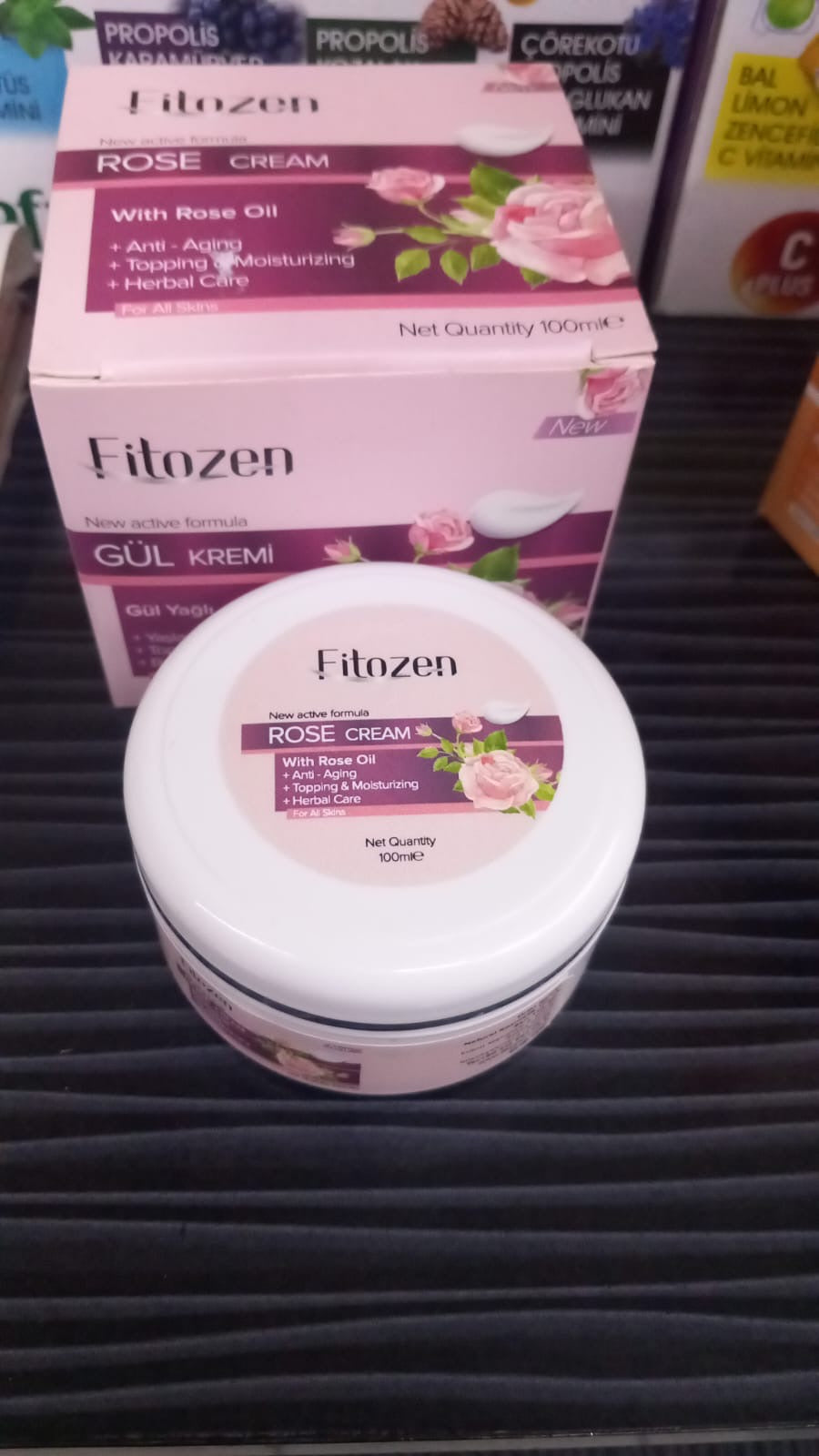 Shea Butter ve Ceviz Yağı Özlü Yoğun Nemlendirici